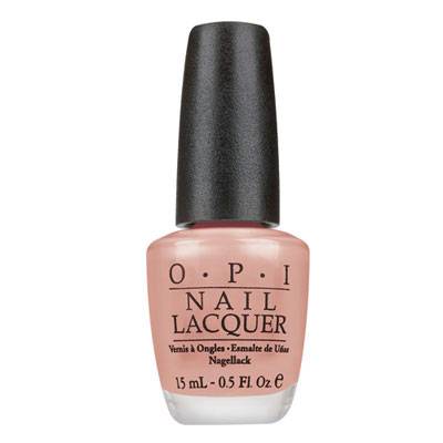 OPI Beyond Chic Kiss on the Chic i gruppen OPI / Nagellack / Soft Shades hos Nails, Body & Beauty (1365)