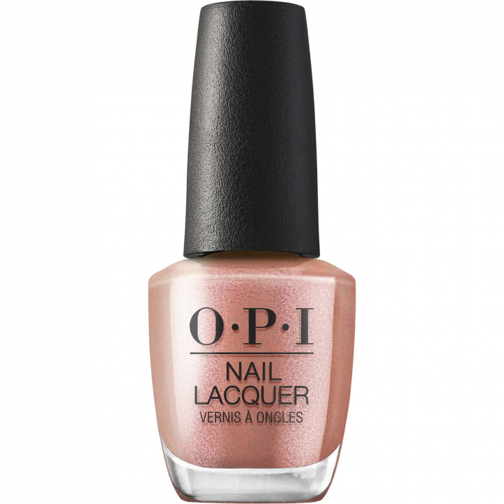 Rosébrun karamellton med pärlglans och varm retrolyster opi most requested route beer float nagellack i karamellbrun roséton med bronsfärgat pärlemorskimmer och glansig finish