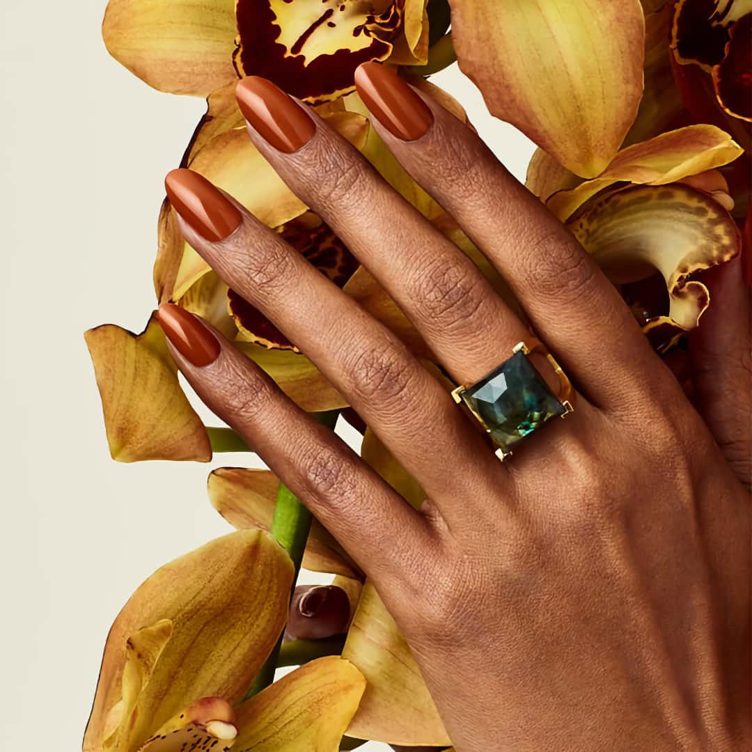 CND Vinylux Nr:408 Willow Talk