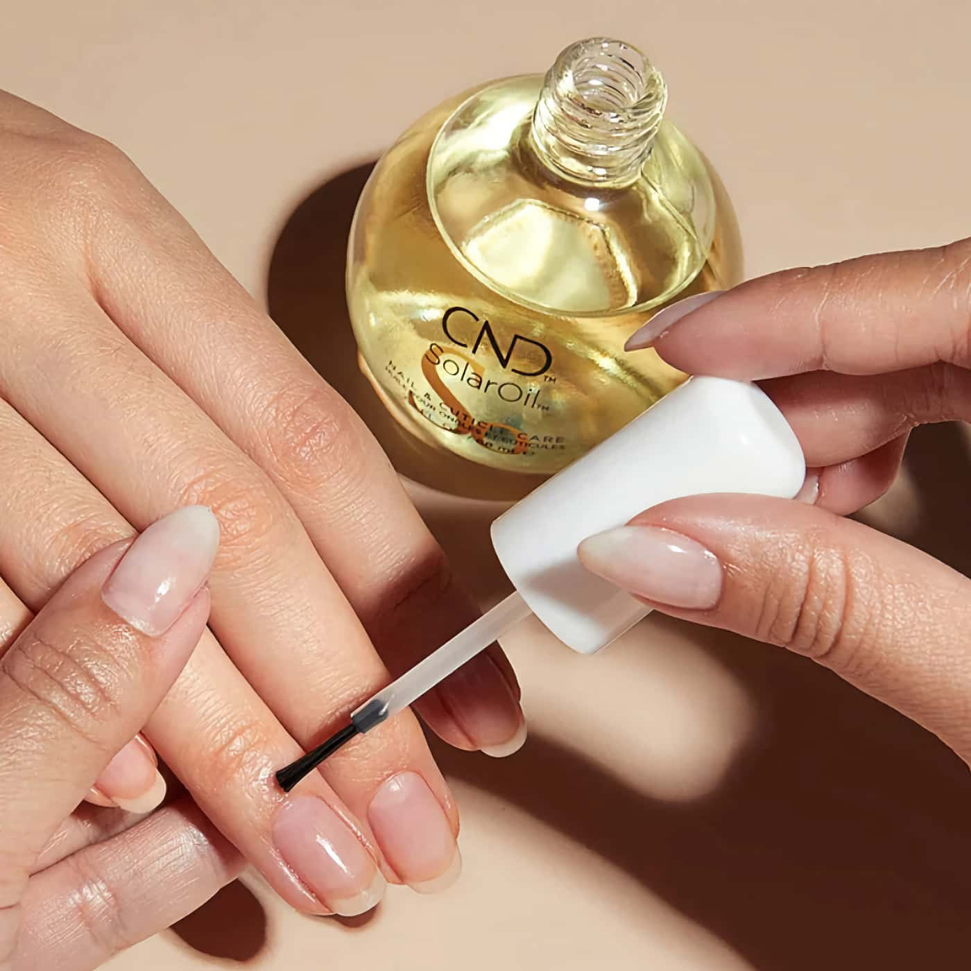 CND SolarOil nagelolja 68 ml - långvarig vård för nagelband - fruktig doft - återfuktande och skyddande