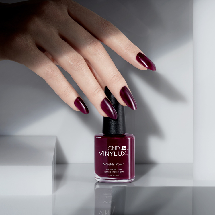 CND Vinylux Nr:251 Berry Boudoir