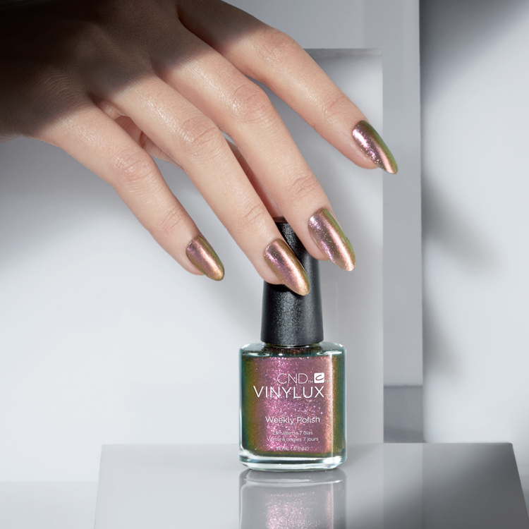 CND Vinylux Nr:252 Hypnotic Dream