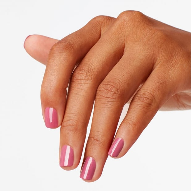 OPI Hawaii Just Lanai-ing Around - mjuk mauvefärg med krämig finish och lätt skimmer för en elegant manikyr