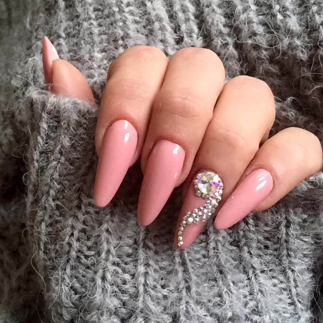 CND Vinylux Nr:215 Pink Pursuit