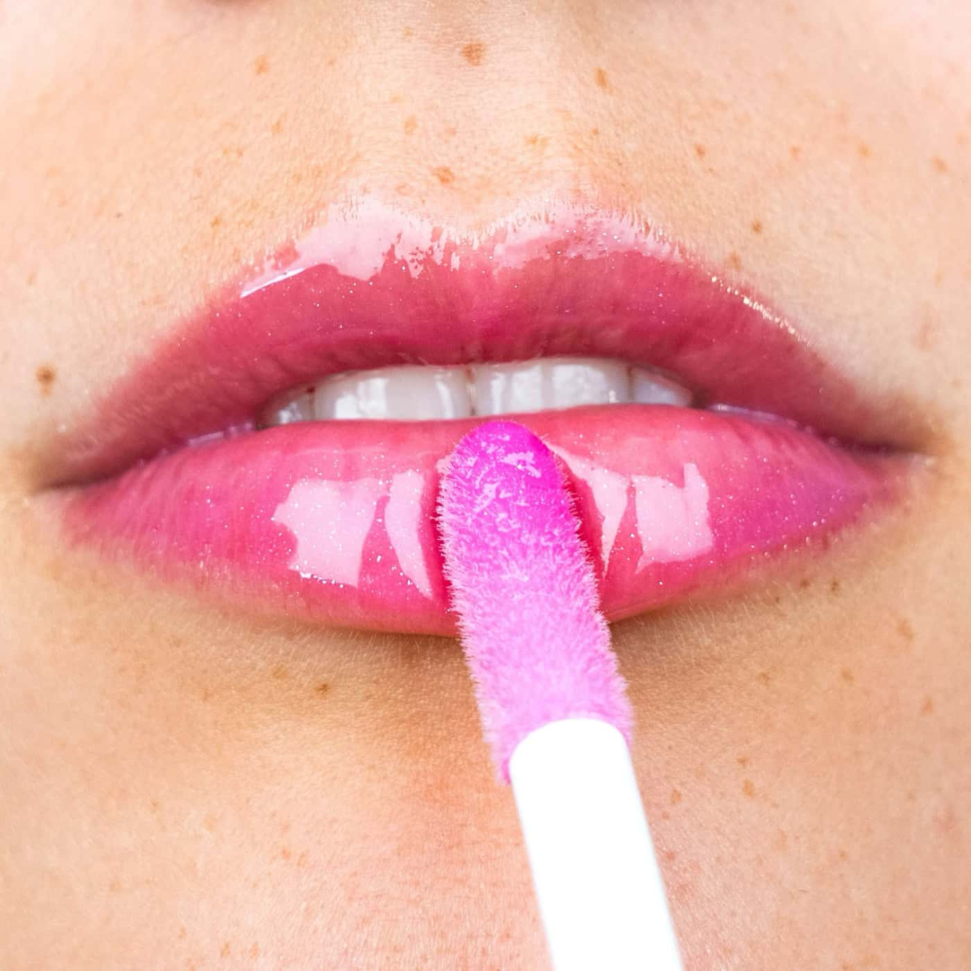 Artdeco Lip Wonder Serum Nr.03 Caring Viola – Läppserum med rosa-lila nyans, återfuktande formula och optisk volymboost