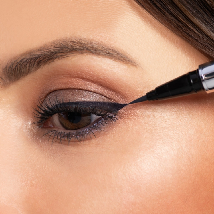 Artdeco High Precision Liquid Liner Nr:01 Svart