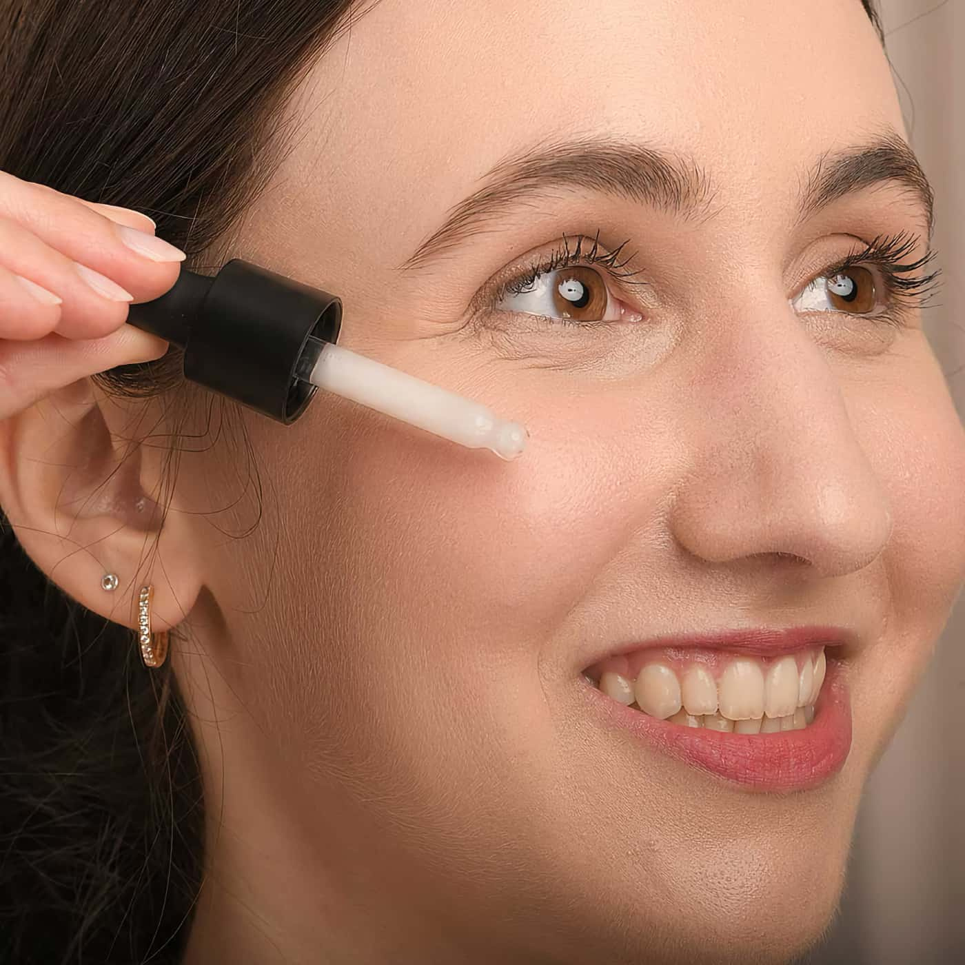 Biodroga Refine Skin Refining Phyto Essence – Vegansk ekologisk essence som förfinar porer och jämnar ut hudtonen naturligt