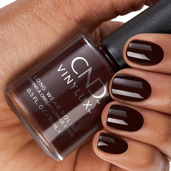 CND Vinylux Nr:304 Black Cherry