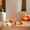 Läppglans Apricot Jam – Kalahari Lip Glaze Läppglans med aprikosdoft – återfuktar och mjukgör läpparna med skimrande finish – naturliga ingredienser som jojobaolja