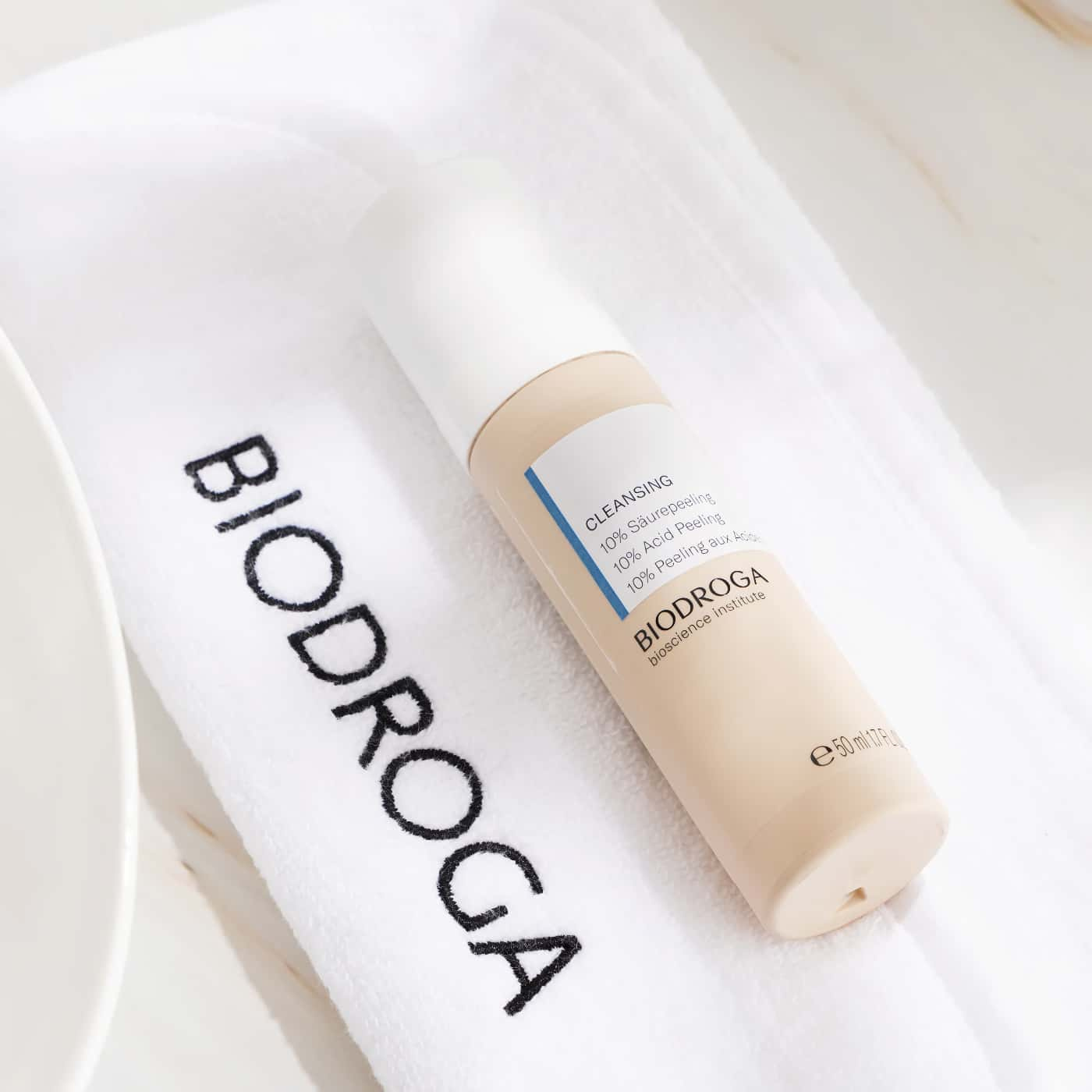 Biodroga 10% Acid Peeling - Exfolierande ansiktspeeling som avlägsnar döda hudceller och förbättrar hudens struktur och lyster