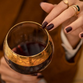 OPI Infinite Shine Muse of Milan Complimentary Wine OPI Infinite Shine Muse of Milan Complimentary Wine