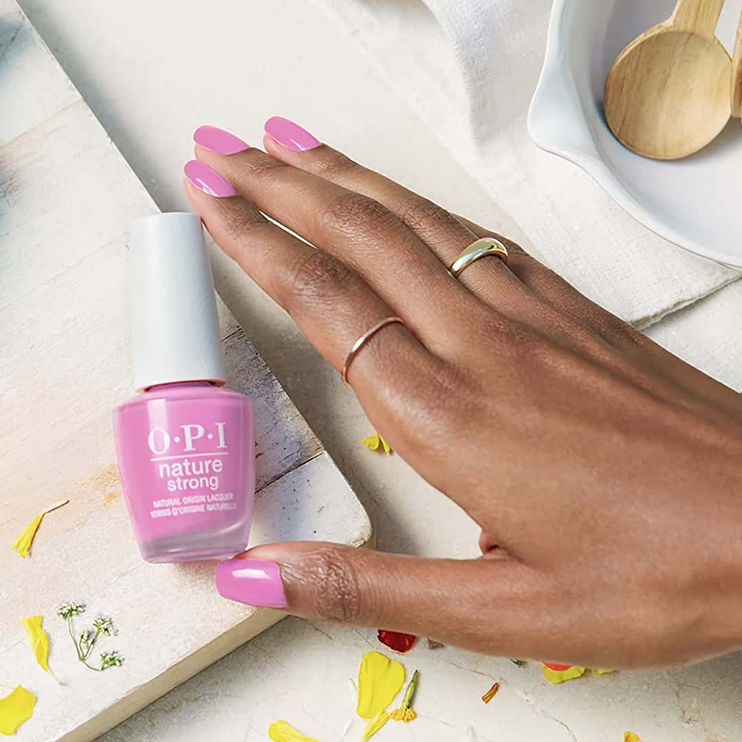 OPI Nature Strong Emflowered