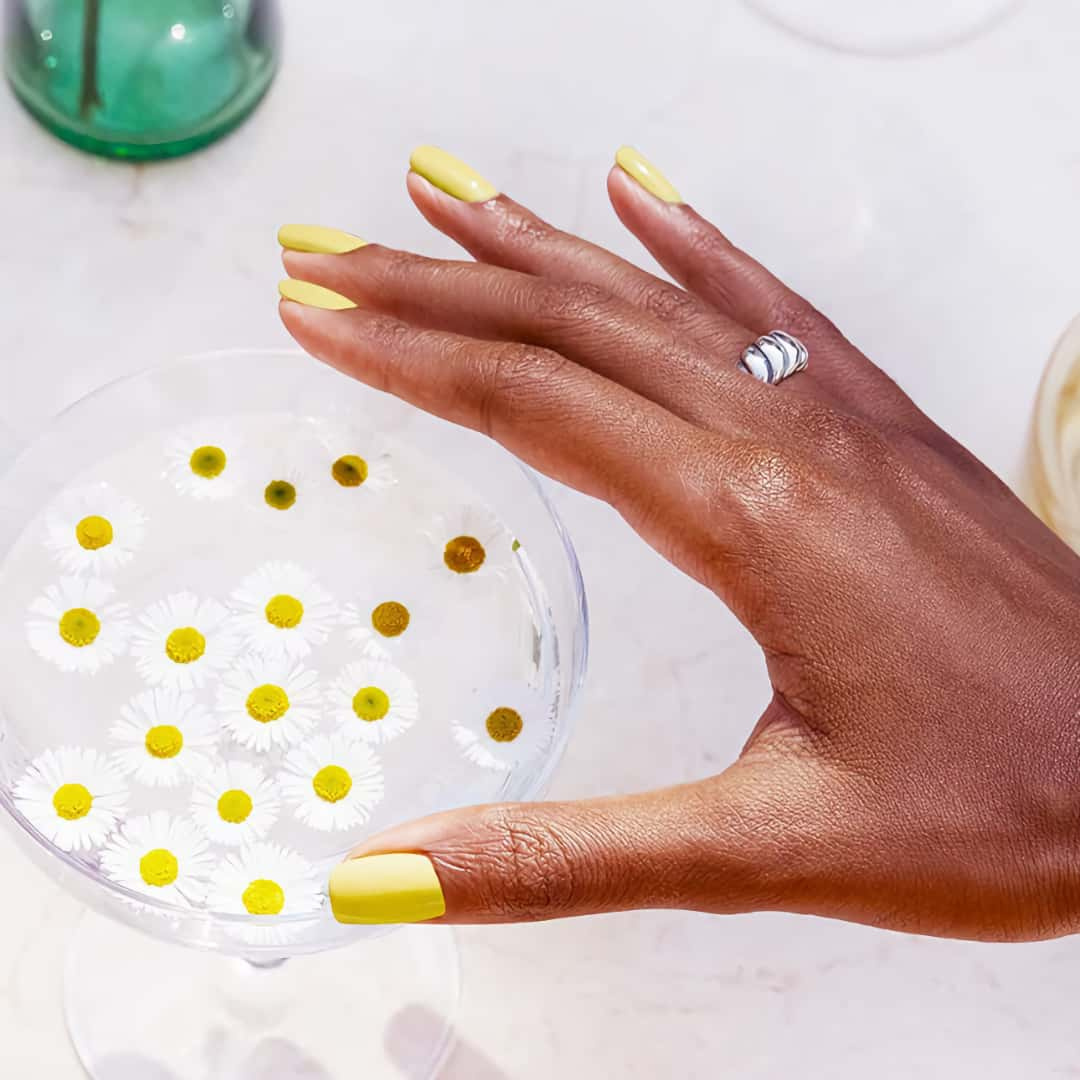 OPI Nature Strong Make My Daisy