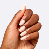 Ljus beige nude med skir glans och diskret elegans opi most requested throw me a wink nagellack i ljus beige nude med varm underton och skir, mjukt glansig finish på nageln