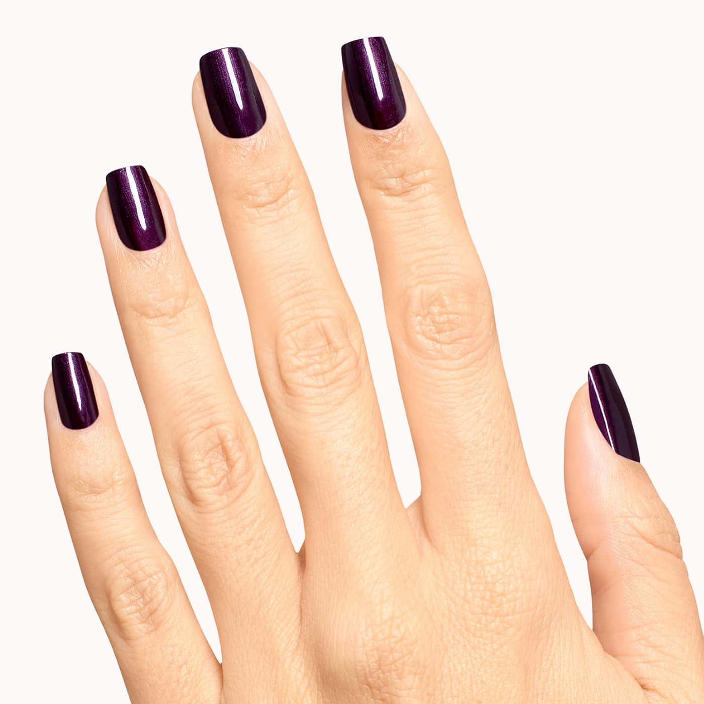 opi most requested lincoln park at midnight nagellack i djup auberginlila nyans med fint skimmer och glansig finish