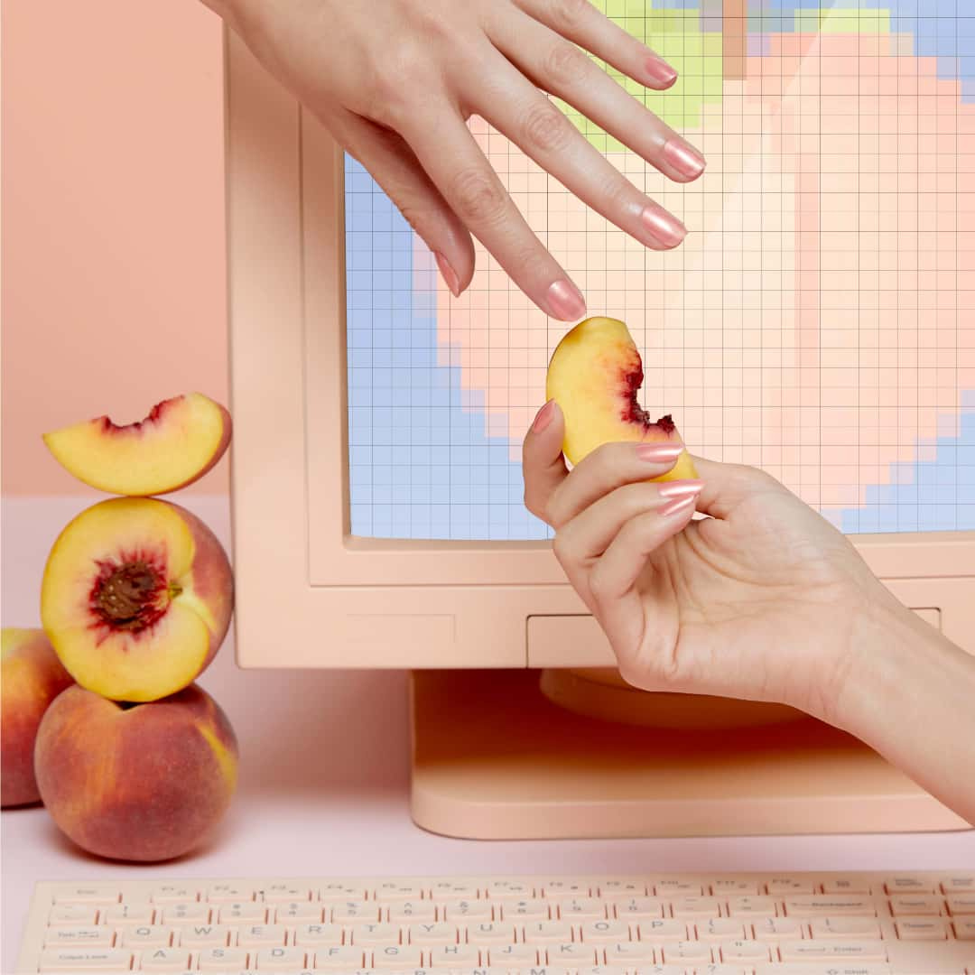 OPI-Me, Myself, and OPI-Data Peach-Nagellack