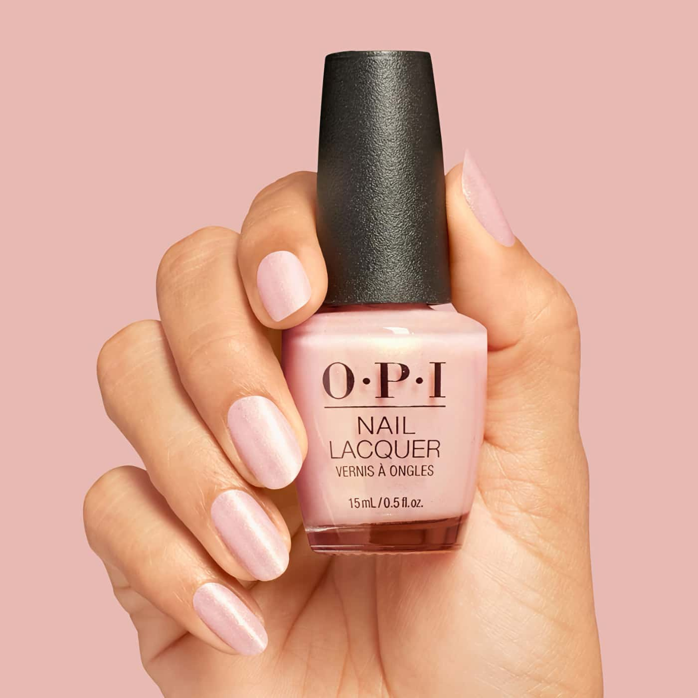 OPI Reoccurin'' Gleam - Ljusrosa skimrande nagellack med pärlemorglans för en romantisk och sofistikerad look