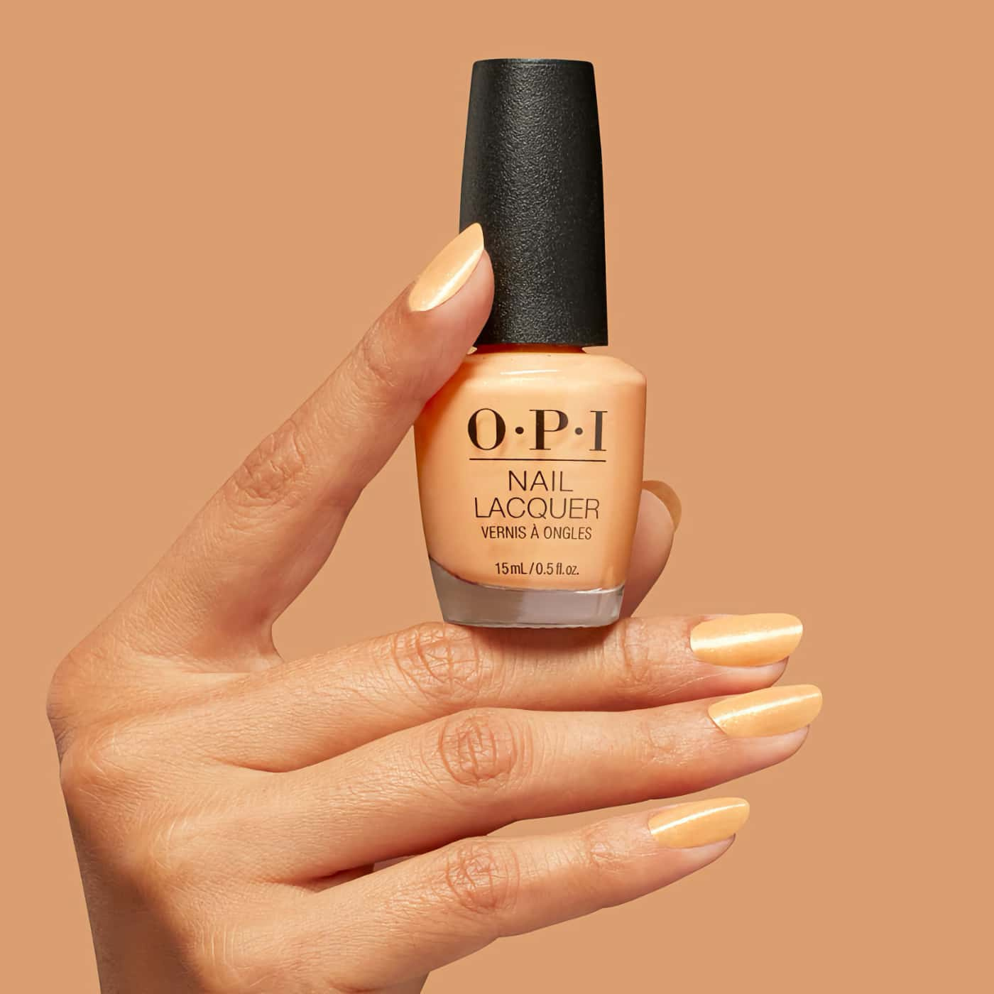 OPI Beauty School Popout - Skimrande apelsingult nagellack för en lekfull och energifylld manikyr