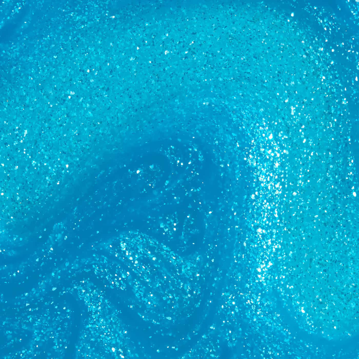 opi trip to the brite side sky blue''s the limit turkosblått nagellack med skimrande finish och klar lyster